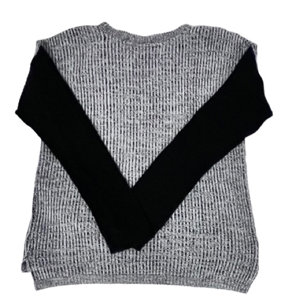 Full Tilt- Ribbed Knit Gray Marled Color
Block Pullover Sweater - Picture 3 of 7